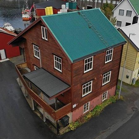 Koselig Hus I Havna Appartement Svolvær Buitenkant foto