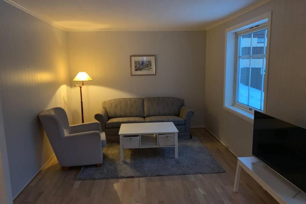 Koselig Hus I Havna Appartement Svolvær Buitenkant foto